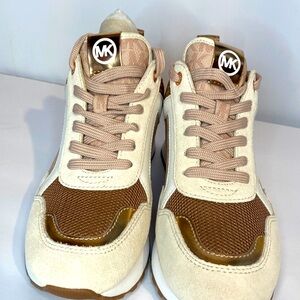New Michael kors Woman Leather Suede Sneaker’s y2k Shoes size is 6.5